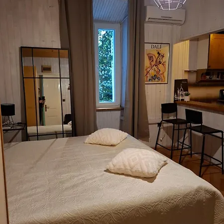 Ella Apartment